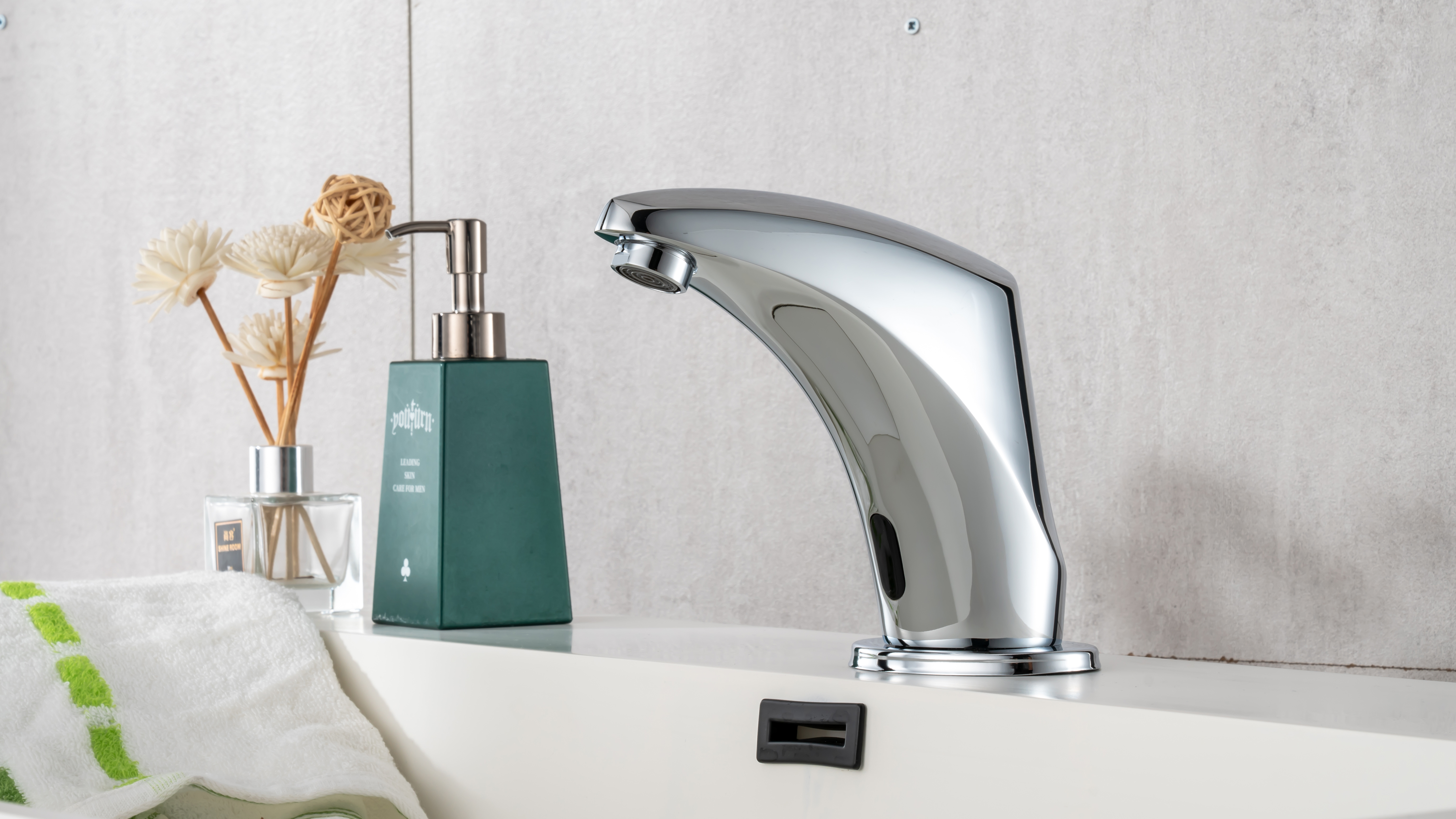 感應(yīng)水龍頭是什么工作原理？